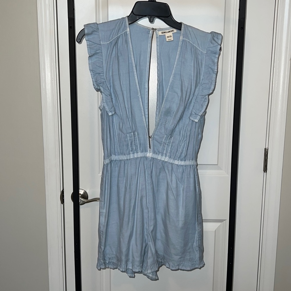 NWOT Billabong Romper M